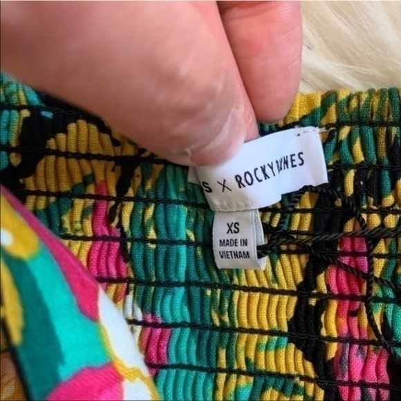 Express high waist shorts & crop top Floral set XS - Picture 5 of 8